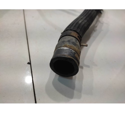 Трубка системы охлаждения