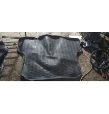 Пол багажника