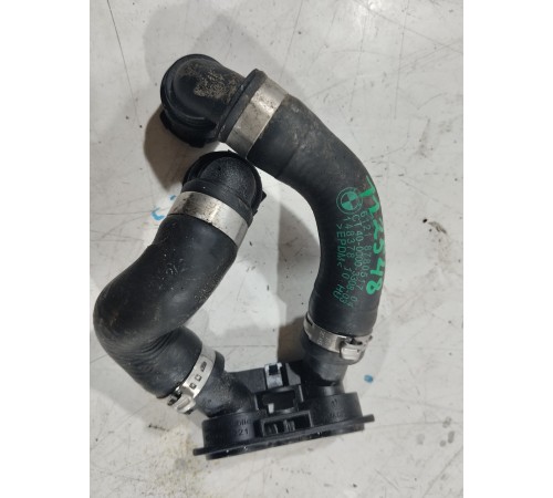 Патрубок системы охлаждения