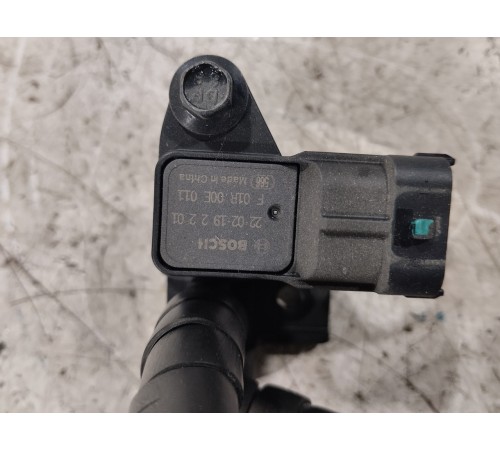 Датчик абсолютного давления с трубками