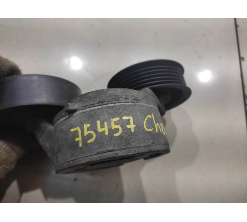 Ролик-натяжитель