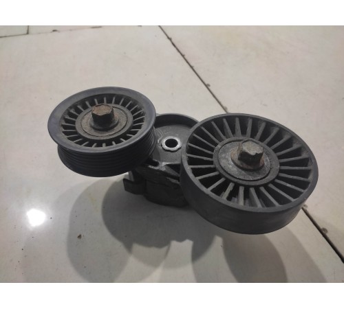 Ролик-натяжитель