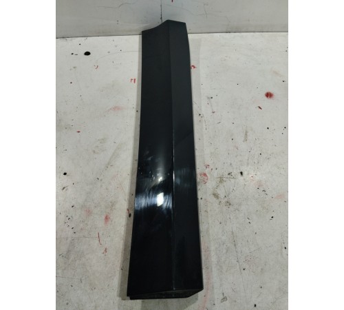Накладка (молдинг) двери задняя левая нижняя