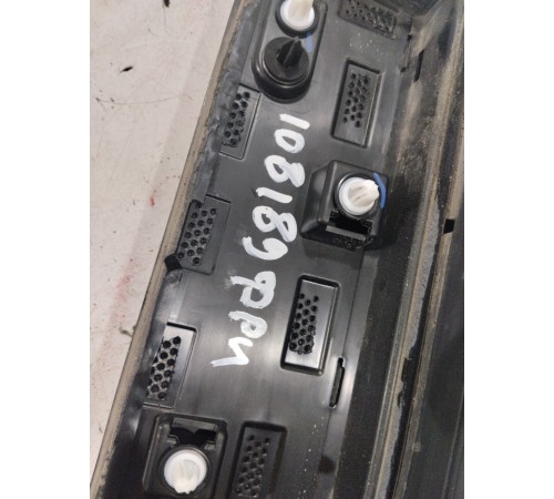 Накладка (молдинг) двери задняя левая нижняя