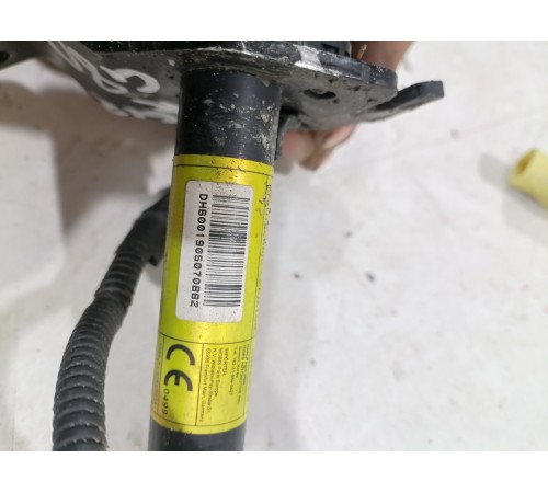 Механизм откидывания задней спинки сиденья правый