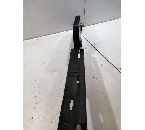 Накладка багажника правая