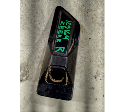 Накладка крыла передняя правая