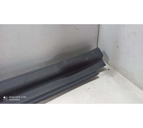 Накладка багажника