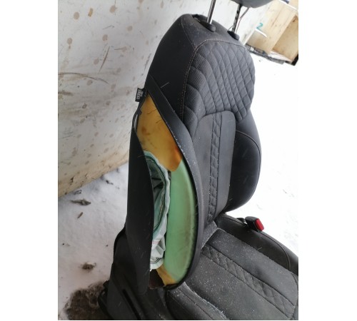 Сиденье переднее правое