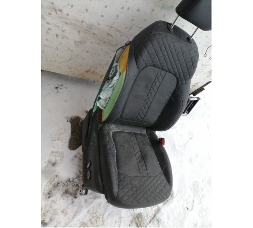 Сиденье переднее правое