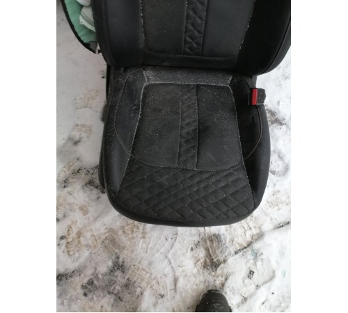 Сиденье переднее правое