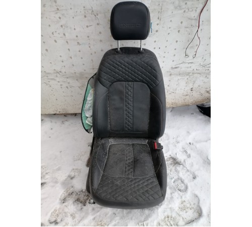 Сиденье переднее правое