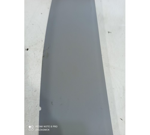 обшивка крышки багажника центральная верхняя