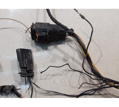 Электропроводка заднего бампера