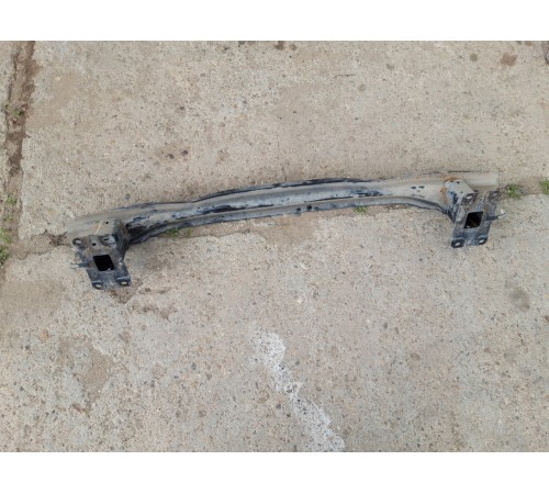 Усилитель заднего бампера