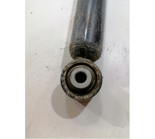 Амортизатор подвески задний правый