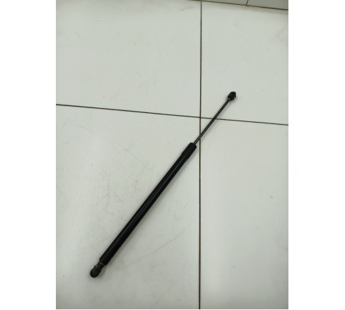 Амортизатор двери багажника правый