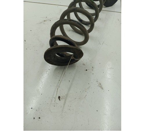 Пружина подвески задняя