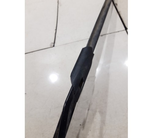 Поводок стеклоочистителя(правый)