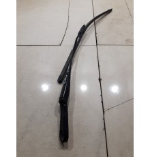 Поводок стеклоочистителя(правый)