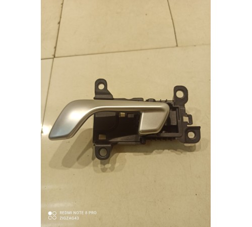 Ручка двери (задняя, левая, внутренняя)