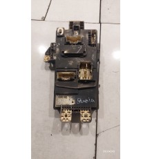 Блок предохранителей и реле