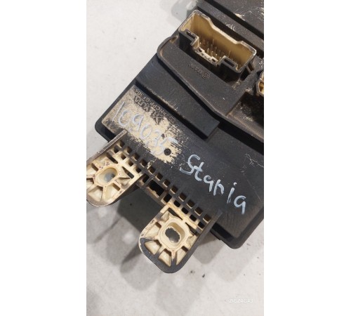 Блок предохранителей и реле