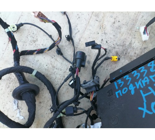 Передний жгут проводов в сборе