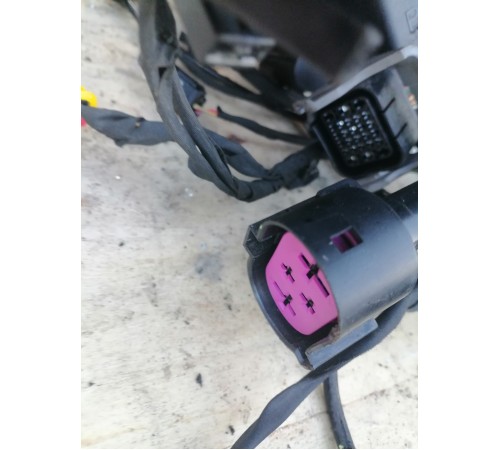 Передний жгут проводов в сборе