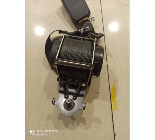 Ремень безопасности (задний средний)