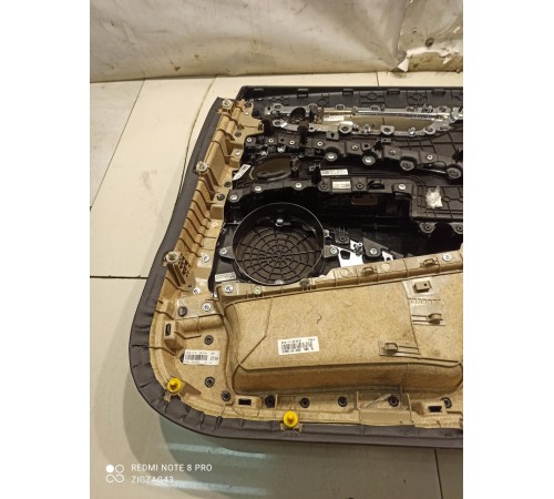 Обшивка двери(задняя левая)