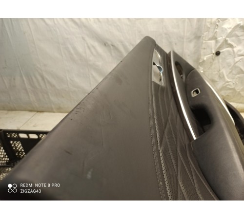 Обшивка двери(задняя левая)