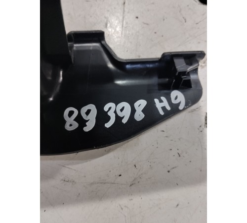 Накладка крепления сиденья задняя правая