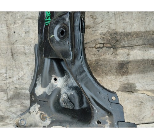 Балка подвески (подрамник) передняя