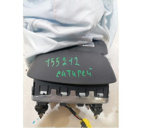 Подушка безопасности водителя