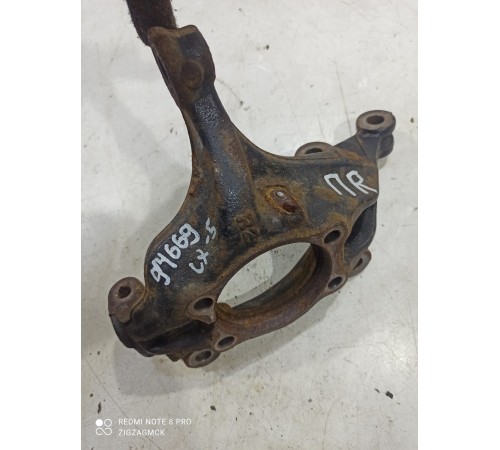 Кулак поворотный(передний правый)