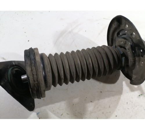 Амортизатор передний правый