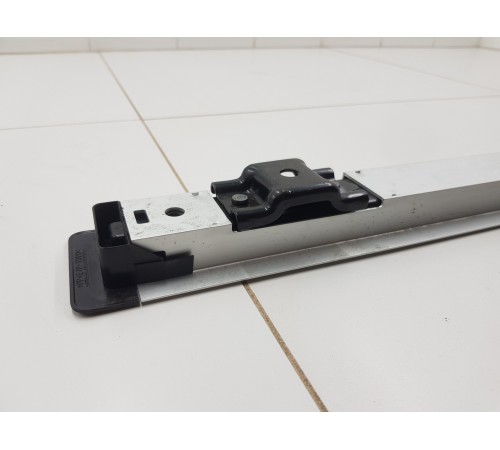 Направляющая багажника