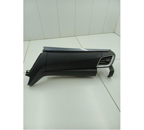 Бардачок верхний с воздушным дефлектором правый
