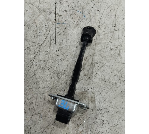 Ограничитель двери задний левый