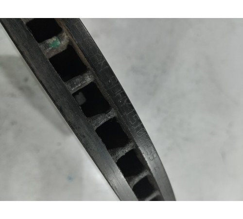 Тормозной диск передний