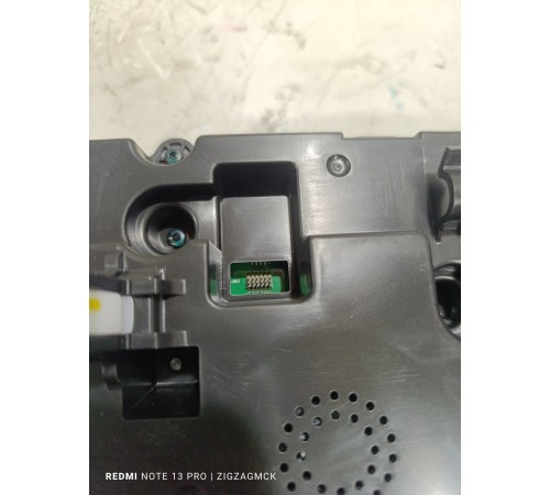 Панель приборов информационный дисплей