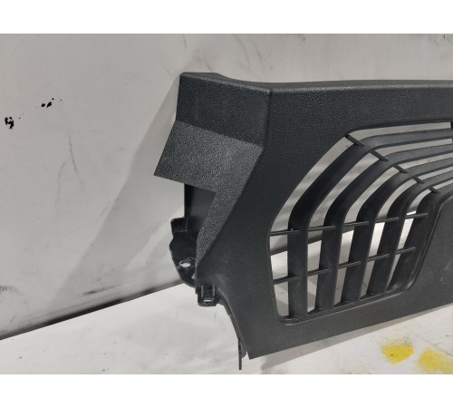 Кронштейн(крепление) полки багажника левый