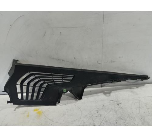 Кронштейн(крепление) полки багажника левый