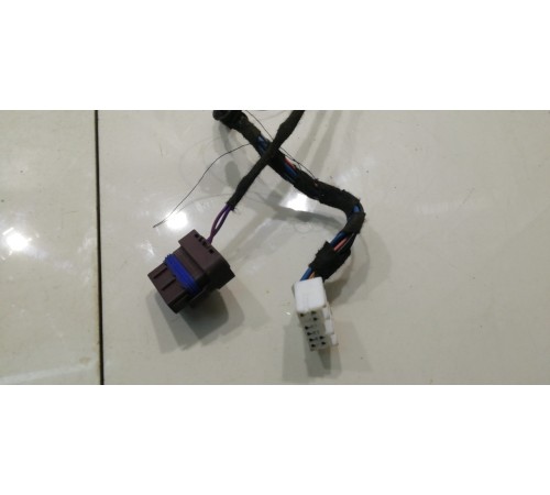 Электропроводка двери (задняя, левая)