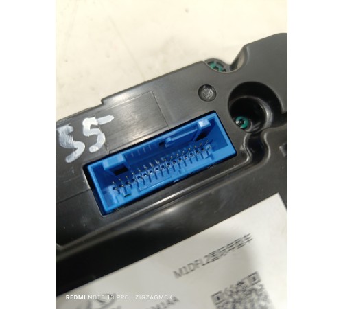 Панель приборов информационный дисплей