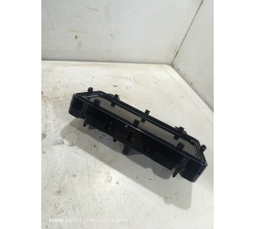 Панель приборов информационный дисплей