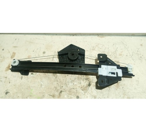 Стеклоподъемник задний правый