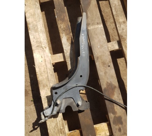 Кронштейн кабины задний правый с замком