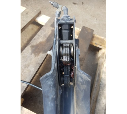 Кронштейн кабины задний правый с замком